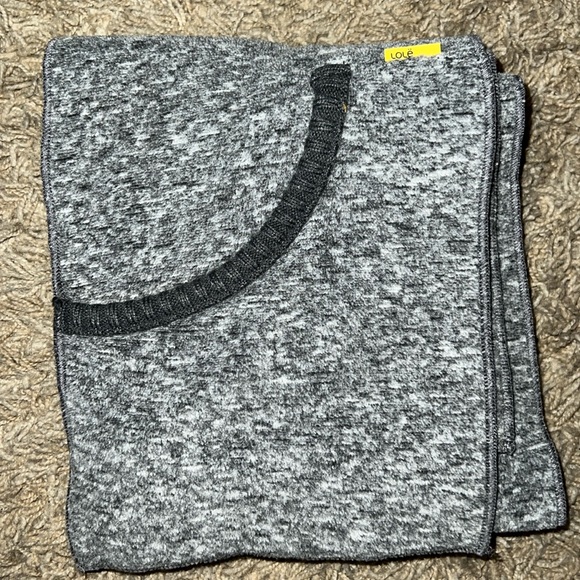 Lole Blue Scarf With Pockets - Picture 3 of 7